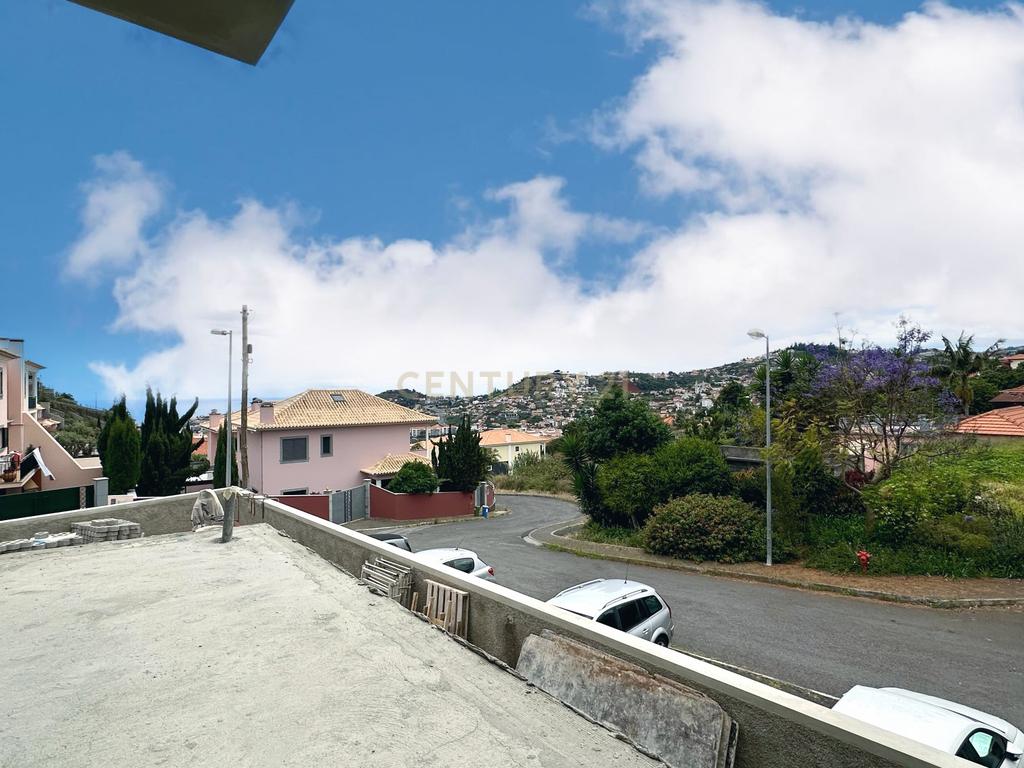 Moradia T3 - São Roque - Image 49