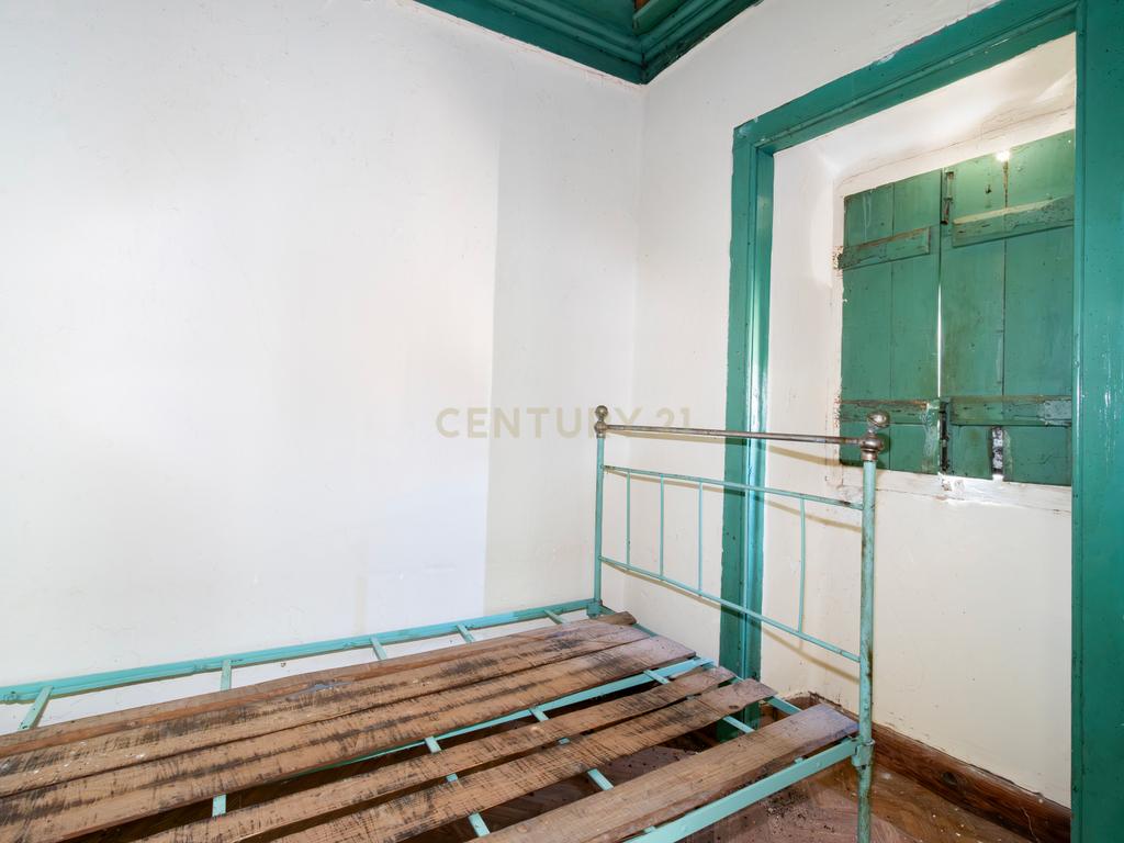 Moradia T2 para reconstrução em Casais da Abadia, Caxarias, Ourém - Image 10