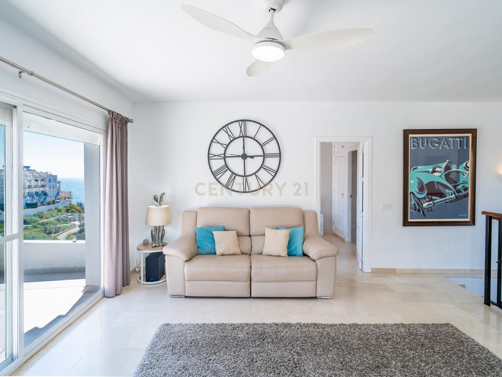 Moradia renovada com vista para o mar e perto da praia – Torreblanca, Fuengirola - Image 34
