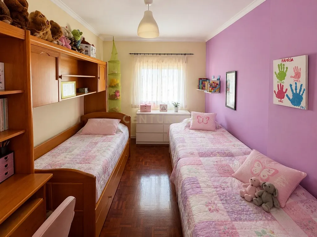 T3 Espaçoso em Excelente Localização- Quinta do Conde - Image 15