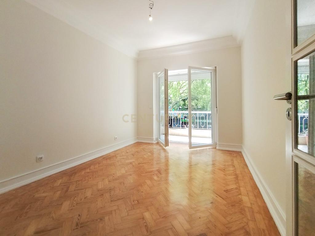 Apartamento T4 na Rua Passos Manuel, Arroios, Lisboa - Image 6