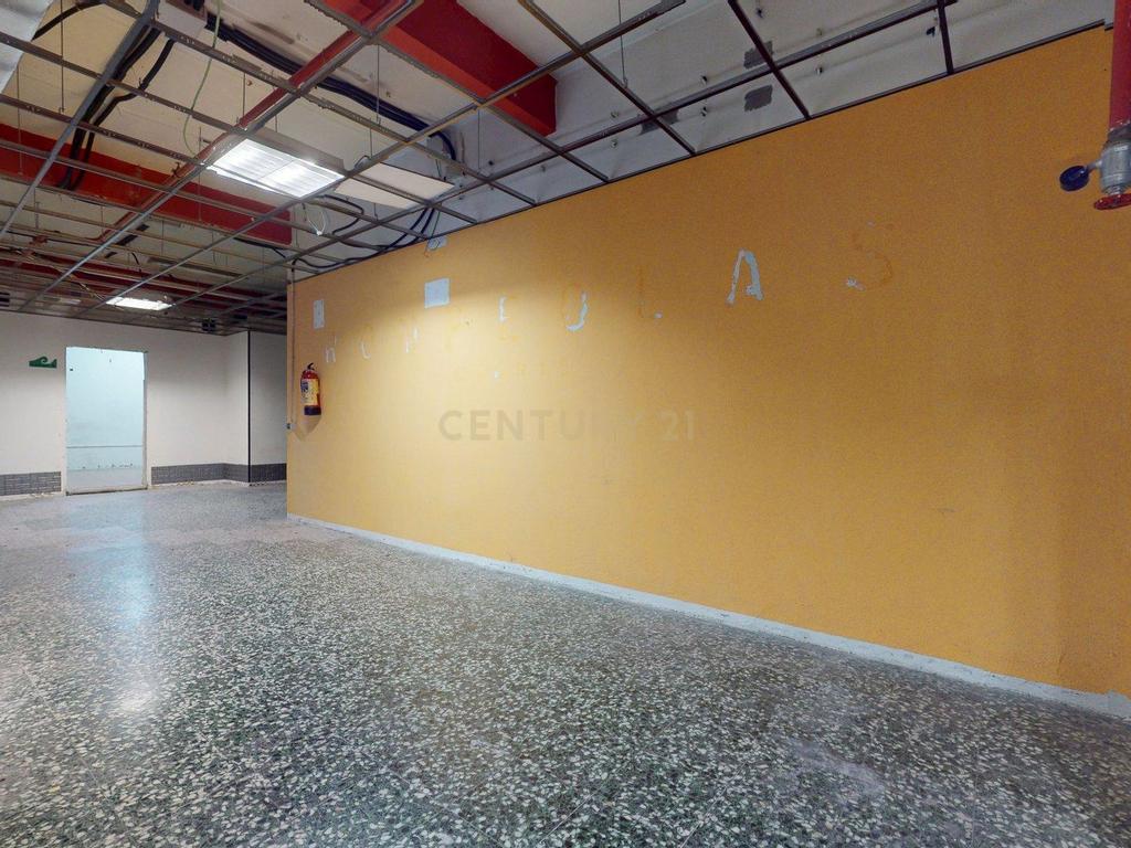 Espaçoso imóvel comercial para renovar no centro de Madrid, a apenas 10 minutos da estação de Atocha. - Image 27