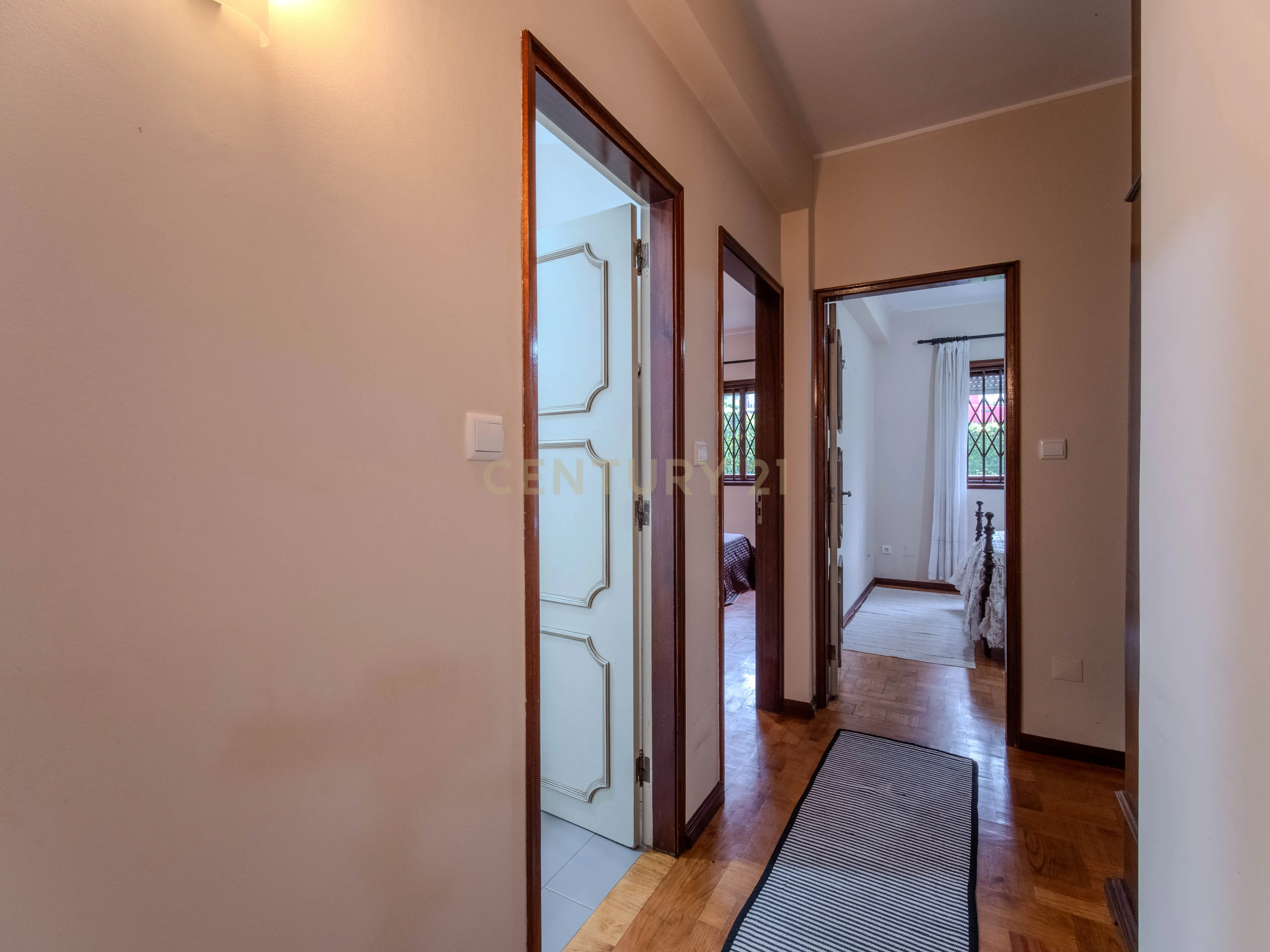 Fotografia 9 de Apartamento T3 convertido em T5 em Águas Santas, Maia