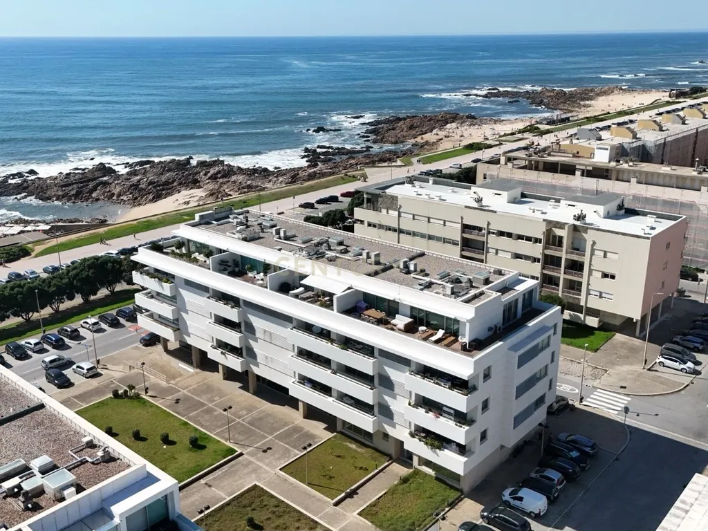 T3 NA 1ª LINHA DE MAR COM 2 LUGARES DE GARAGEM | LEÇA DA PALMEIRA - Image 18