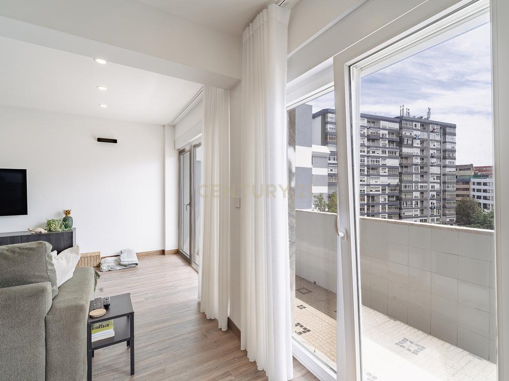 Apartamento T3 em Carnaxide, Lisboa - Image 11
