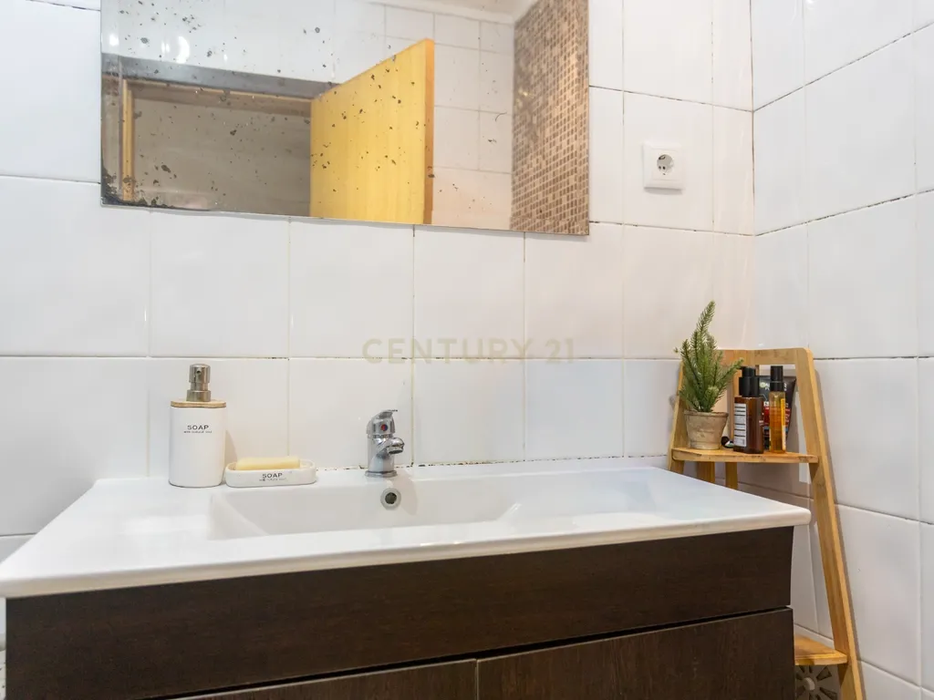 Apartamento T2 em Baixa da Banheira - Image 12