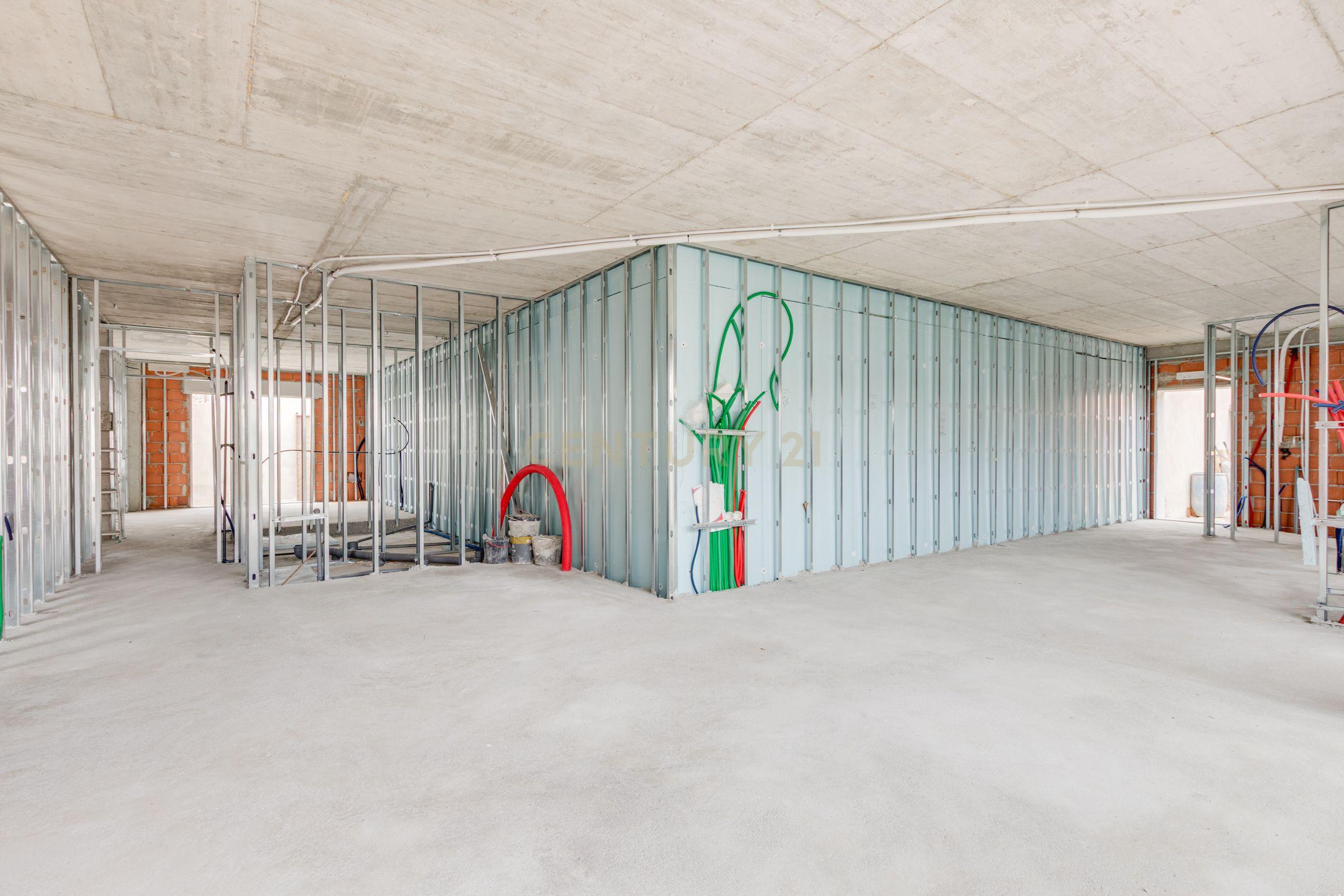 Fotografia 11 de Moradia Térrea em Construção: Conforto e Modernidade no Ramalhal, Torres Vedras