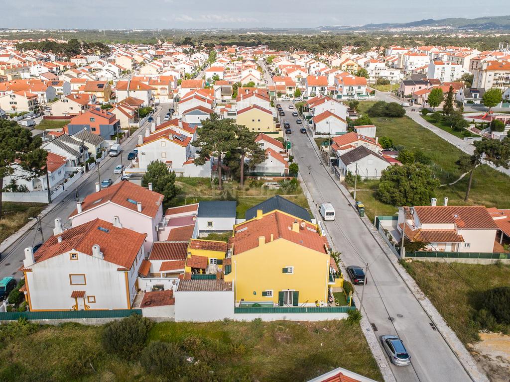 Moradia T3 Quinta do Conde - Image 17