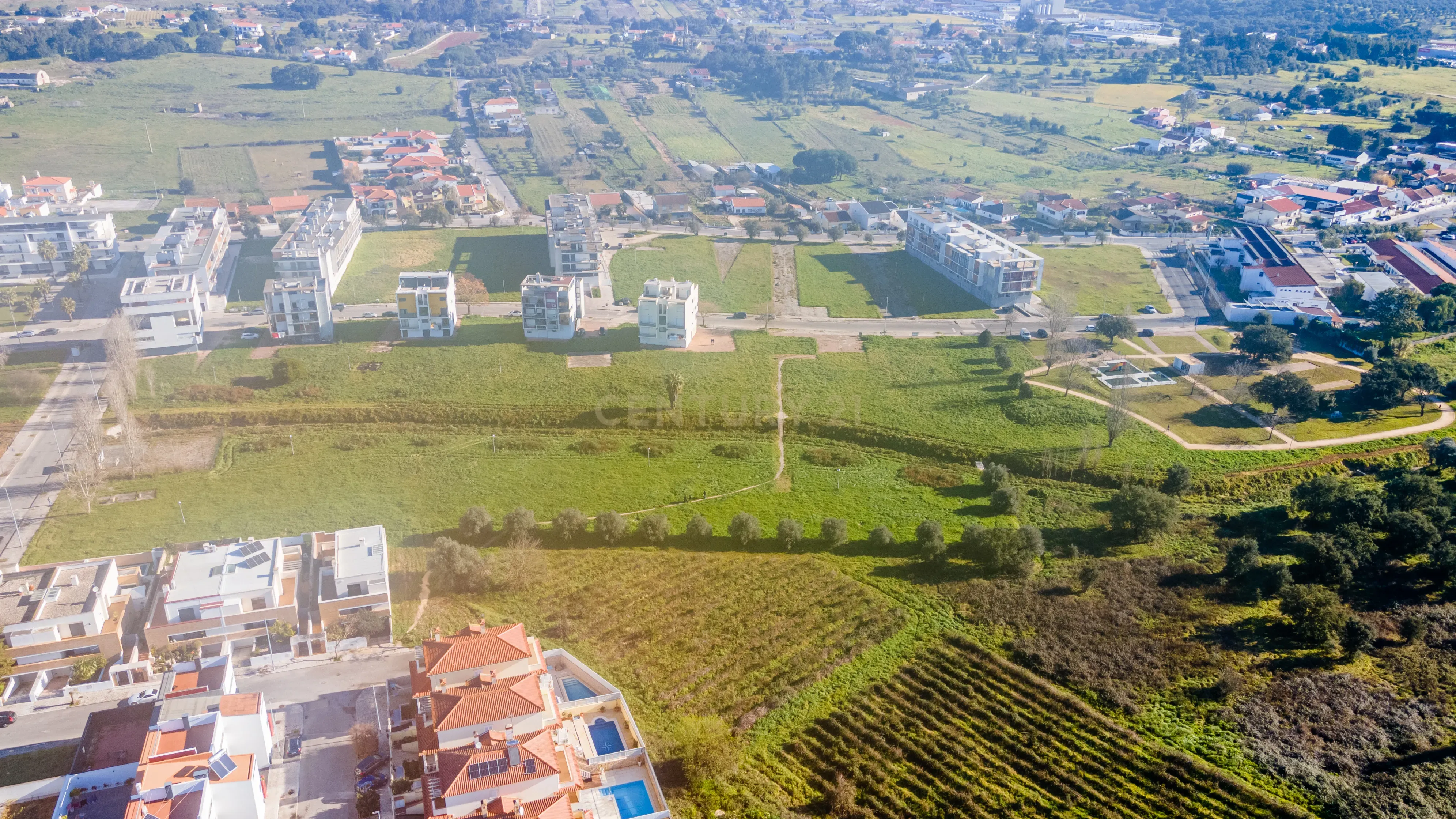 Lote de Terreno Urbano no Centro do Cartaxo para construção de 3 blocos Habitacionais - Image 16