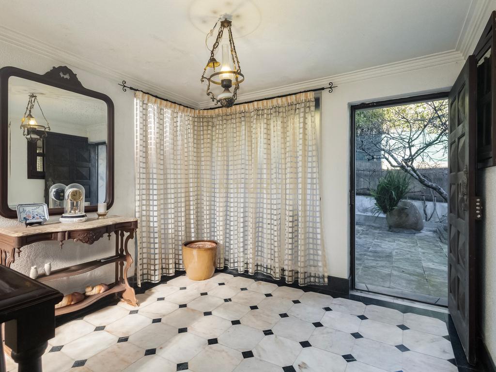 Moradia T4+ com jardim e piscina, em Alfragide. Em Venda! - Image 35