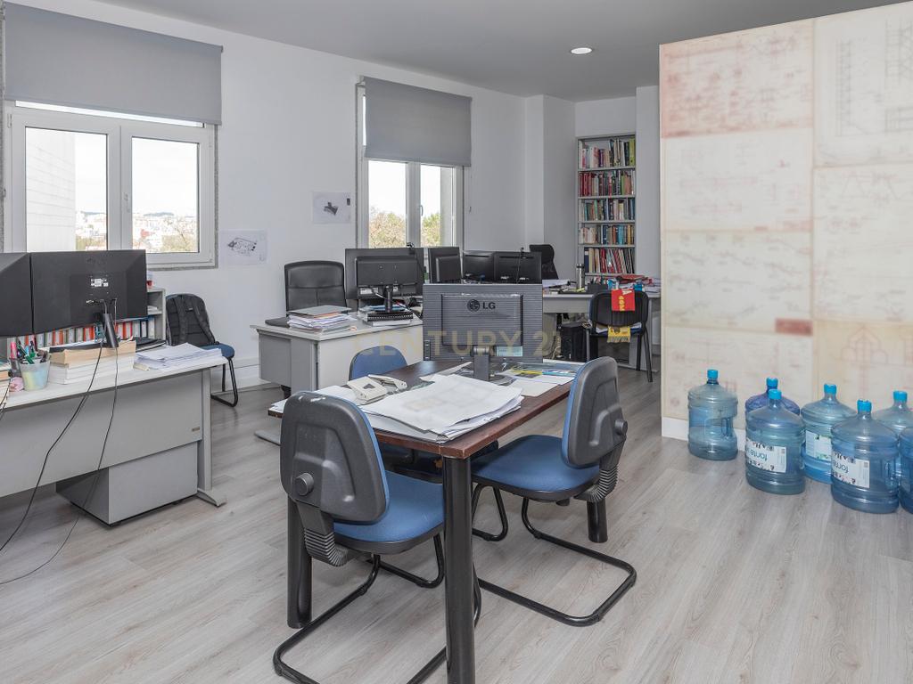 Espaço Comercial junto a Estação de Benfica - Image 5