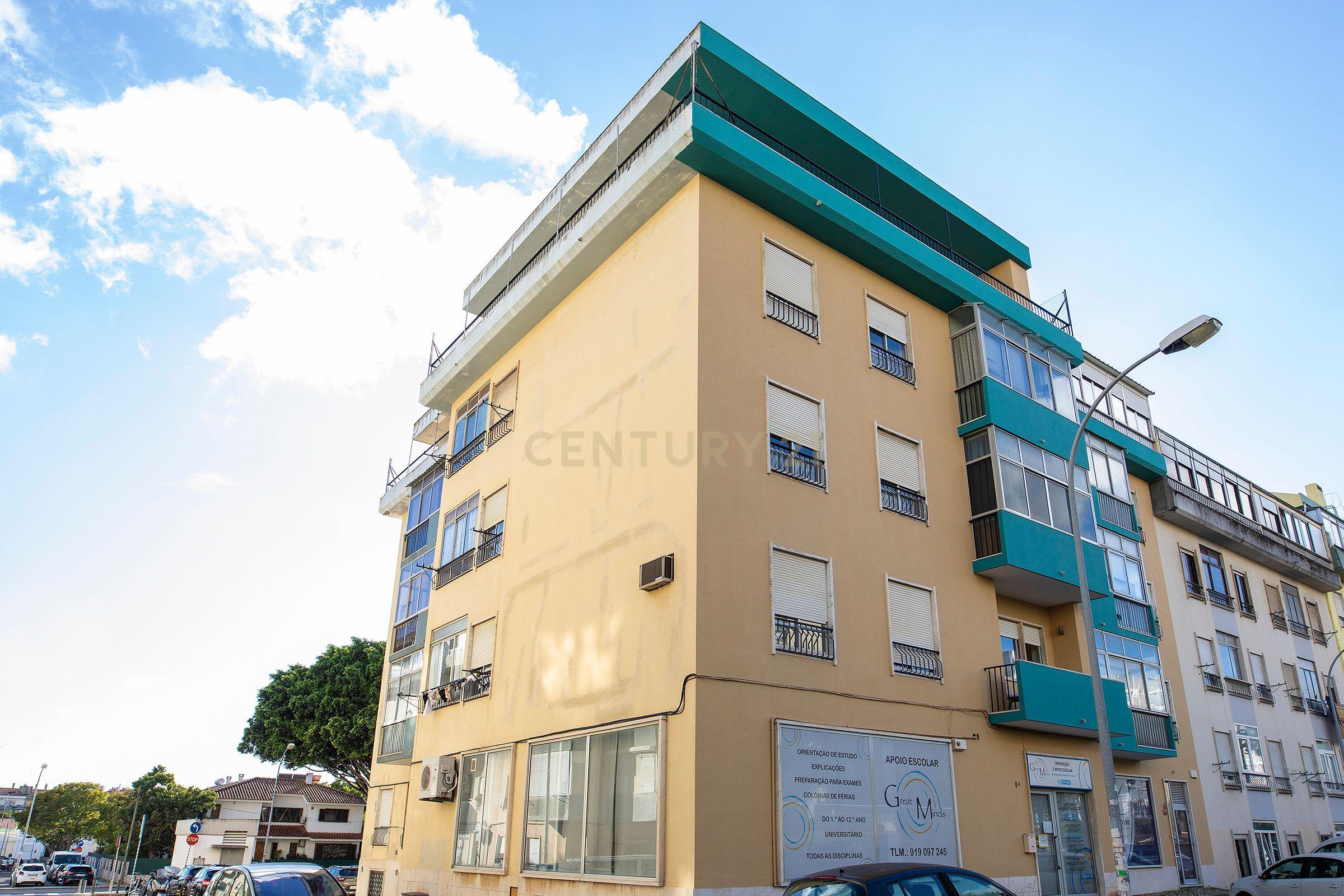 Apartamento T6 | Último Andar | 226m² | Quinta das Palmeiras, Oeiras - Image 10