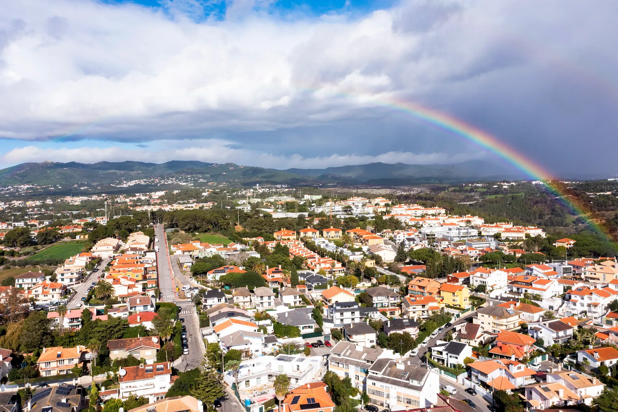 🏡 Luxo em Cada Detalhe: Moradia Exclusiva em Birre, Cascais - Image 56