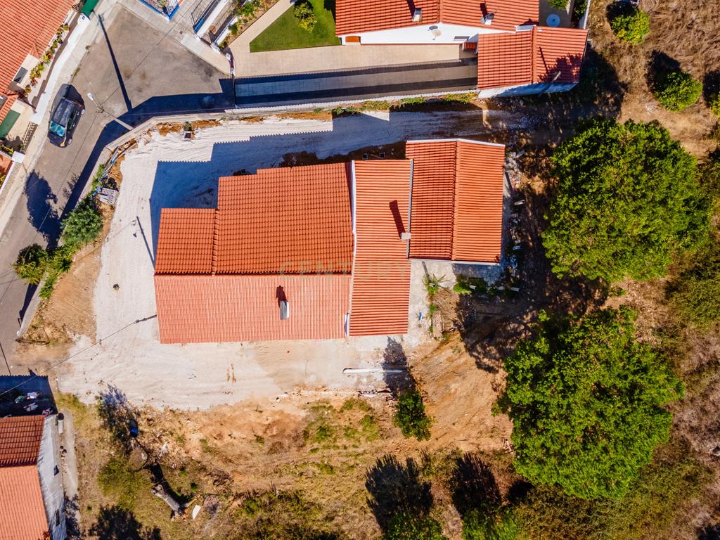 3 excelentes moradias em Santarém - Image 15