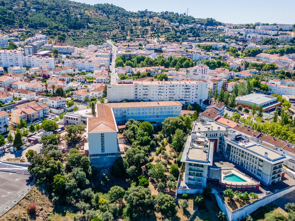 Prédio no Centro de Portalegre para investimento - Image 51
