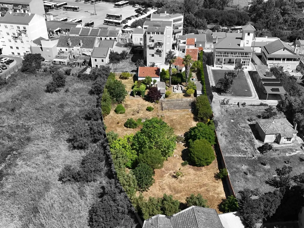 Moradias inseridas em terreno de 2400 m2 - Image 2
