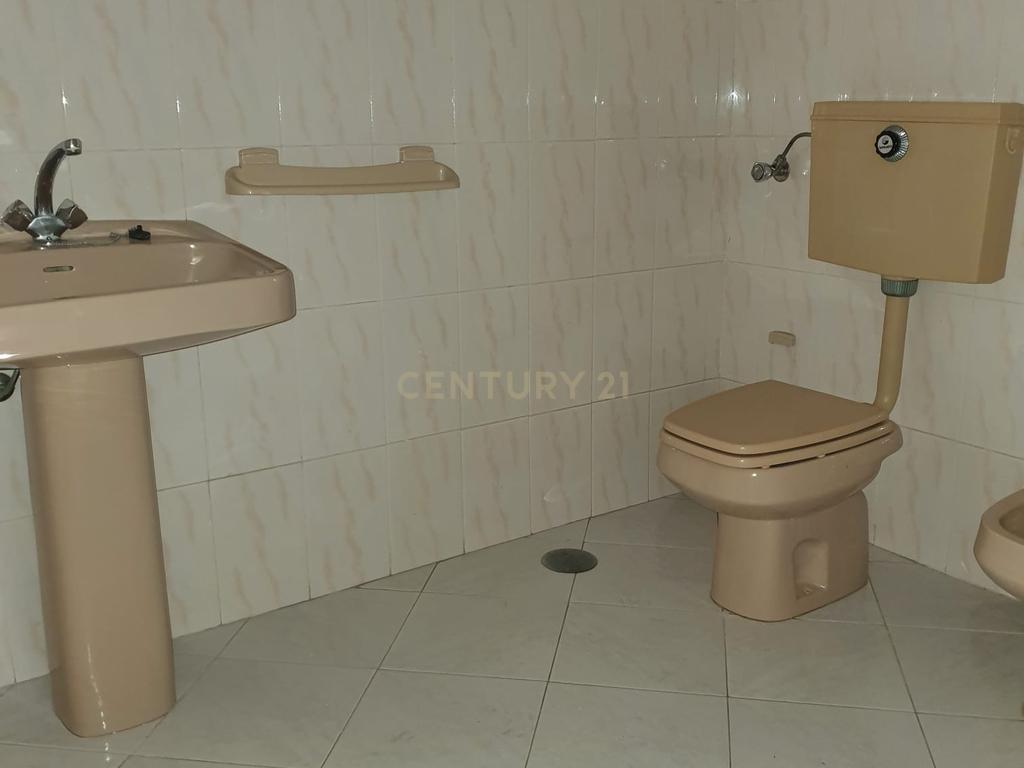 T3 com lugar de garagem à Estação da Travagem - Image 14