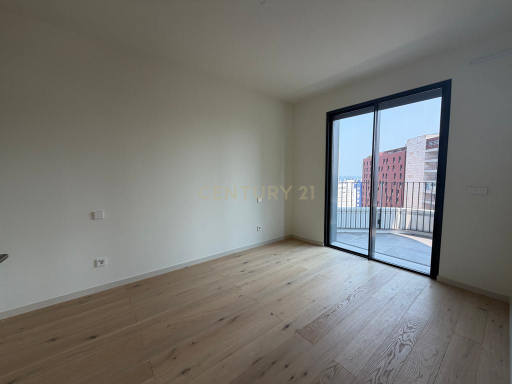 T1 no Parque das Nações, Empreendimento Distrikt, com Varanda e Vista Rio - Image 14