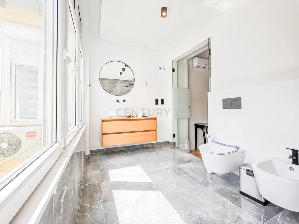 Apartamento T3 de Luxo na Av. Elias Garcia — Totalmente Mobilado e Pronto a Habitar - Image 23