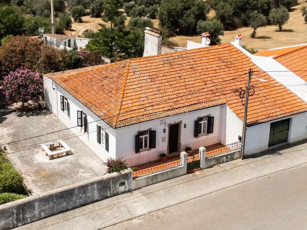 Moradia T4 Exclusiva na Comenda, Gavião – O Teu Refúgio no Alentejo! - Image 1