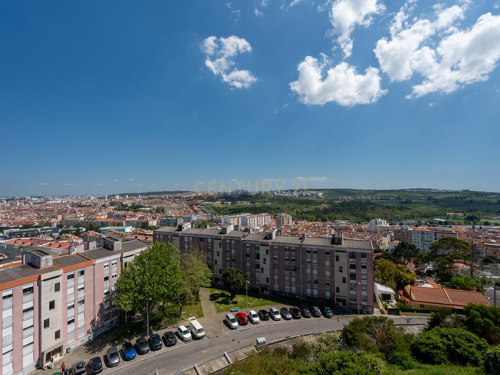 **Fantástico apartamento T4 com arrecadação*** - Image 21