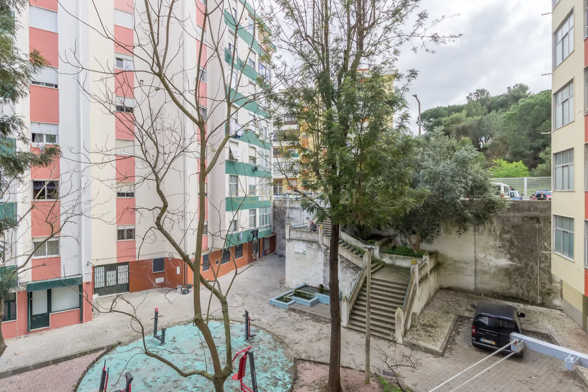 Apartamento T3 em Barreiro com Excelente Localização e Luz Natural - Image 23