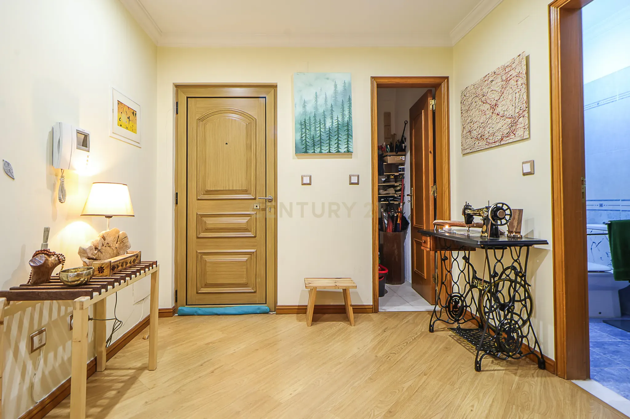 Apartamento T3 em Pinhal de Frades, Seixal, com garagem e arrecadação. - Image 13