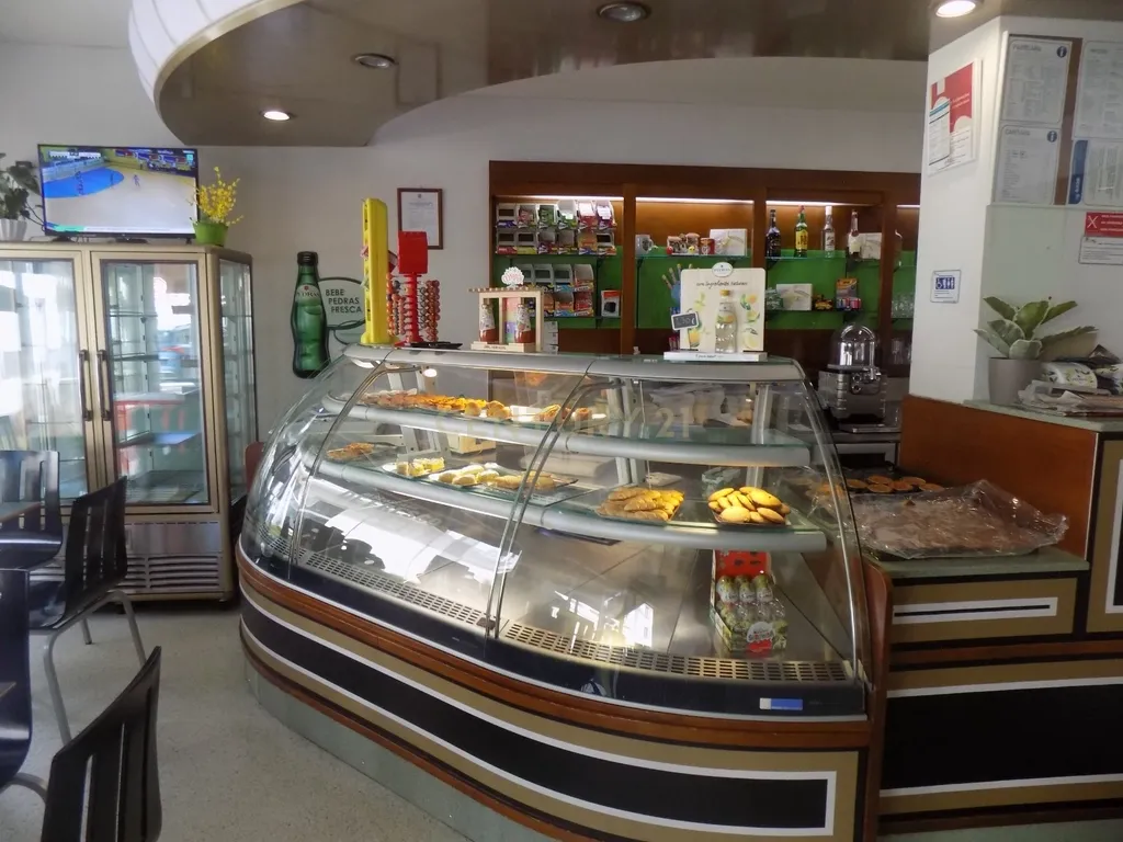 Pastelaria na zona histórica de Torres Vedras - Image 6