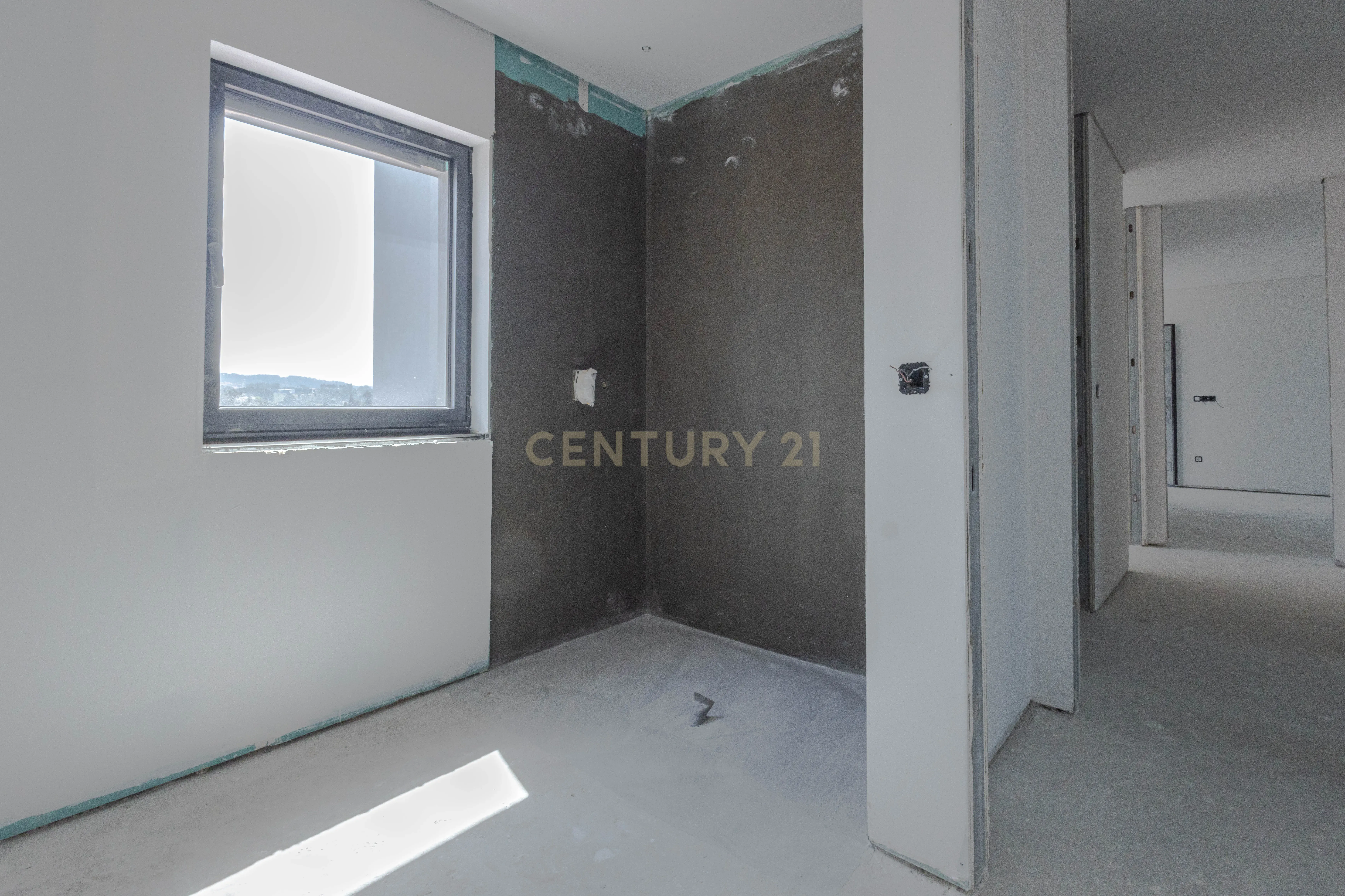 Fotografia 6 de Apartamento T2+1(T3) último piso na cobertura com vista mar, com garagem dupla e arrumos o +1 com luz direta.