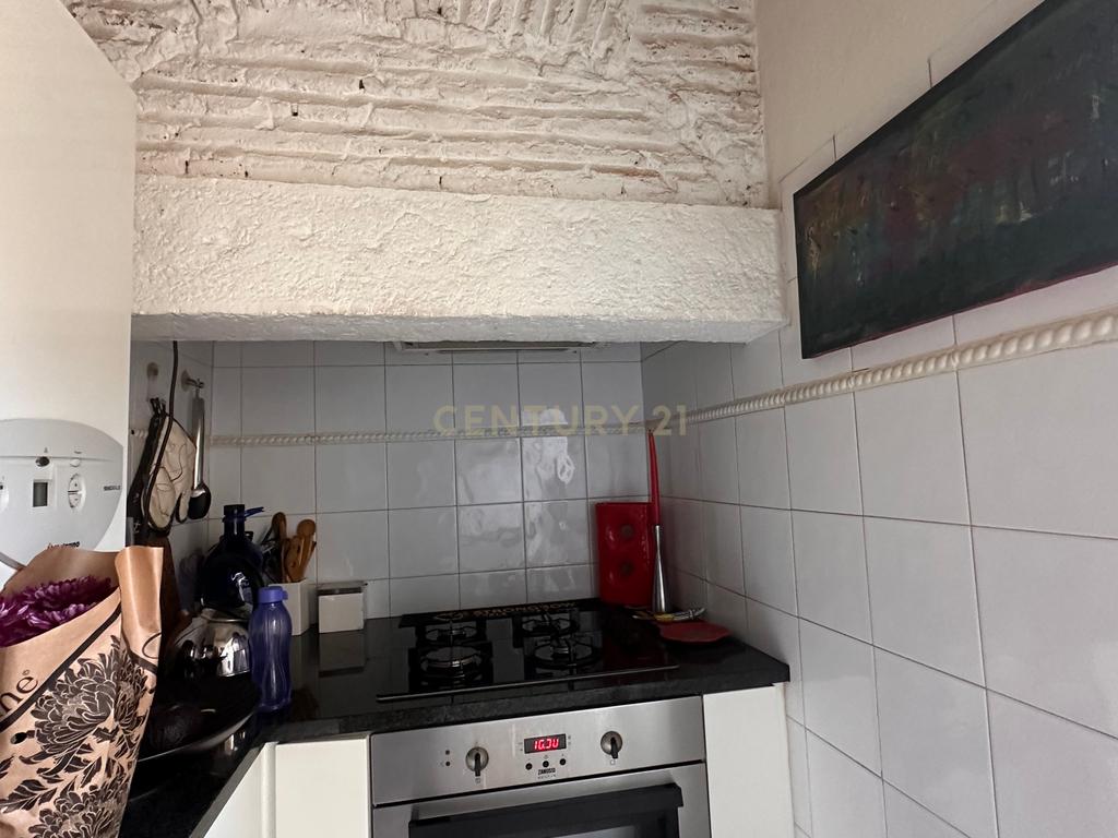Apartamento T2 em Alcantara em Localização Privilegiada - Image 15