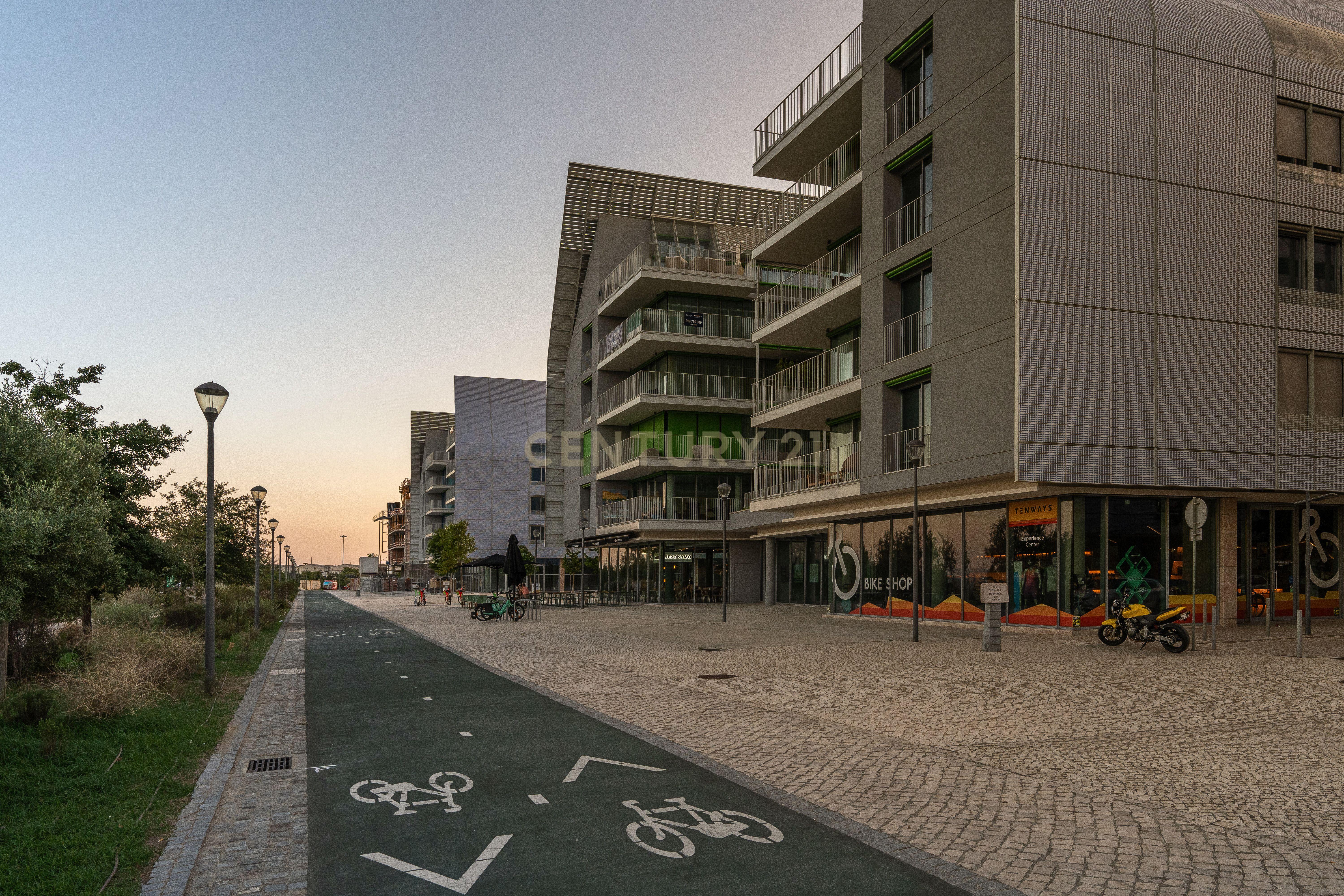 Apartamento T3 Novo no Prata Riverside Village – Exclusividade e Sofisticação - Image 52
