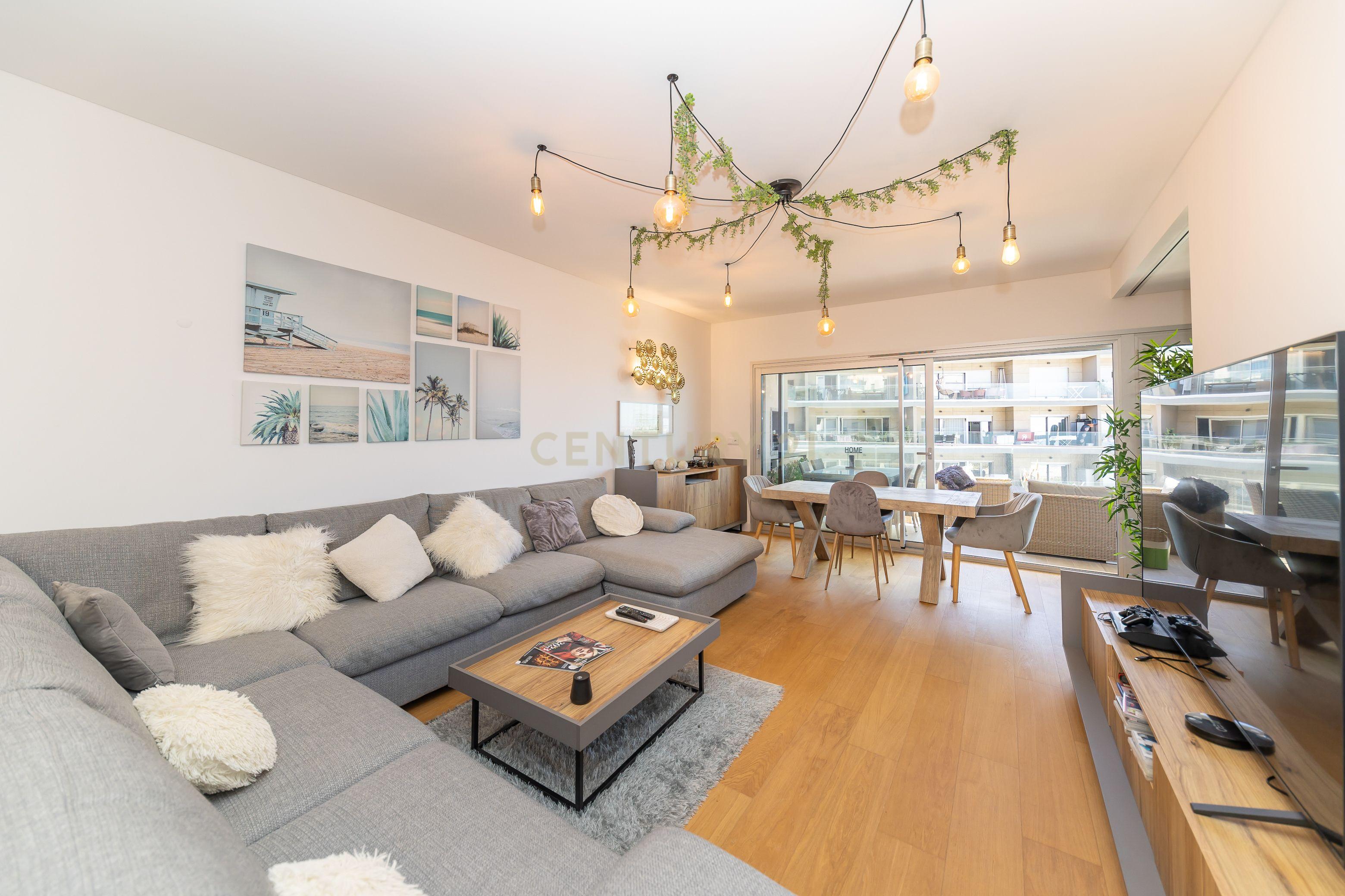 Apartamento T3 em Condomínio de Luxo - One River, Seixal - Image 10