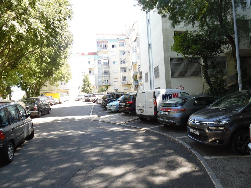 Apartamento T1 em Águas Livres, Amadora - Oportunidade Única - Image 23