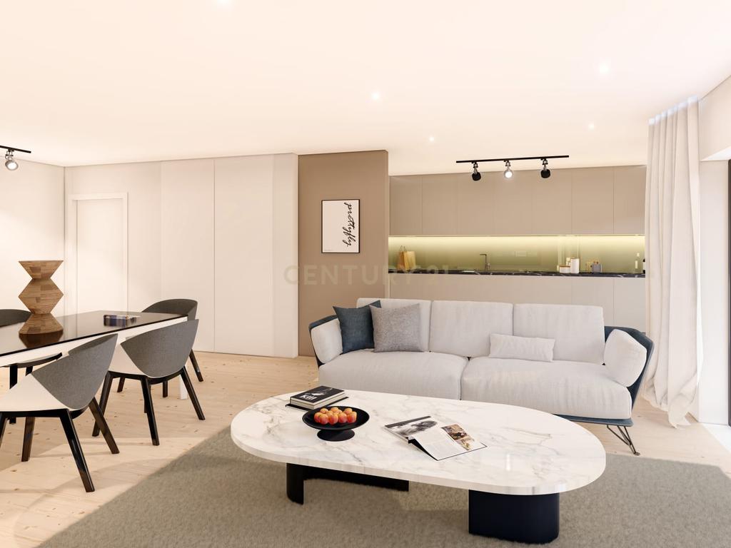 Luxuosa Penthouse com Vista Mar em Nazaré - 298m² - Image 2