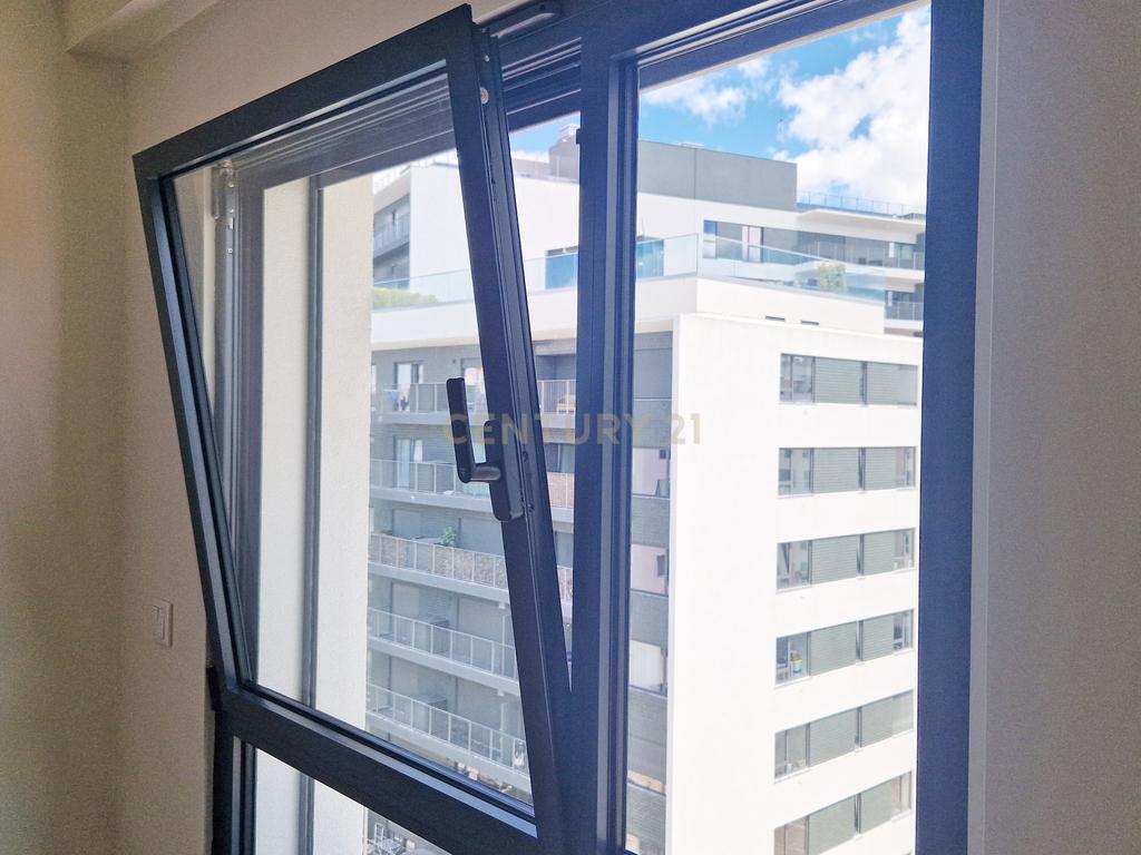 Alta de Lisboa, T3 - NOVO, 3 casas de banho e 2 lugares de garagem - Image 11