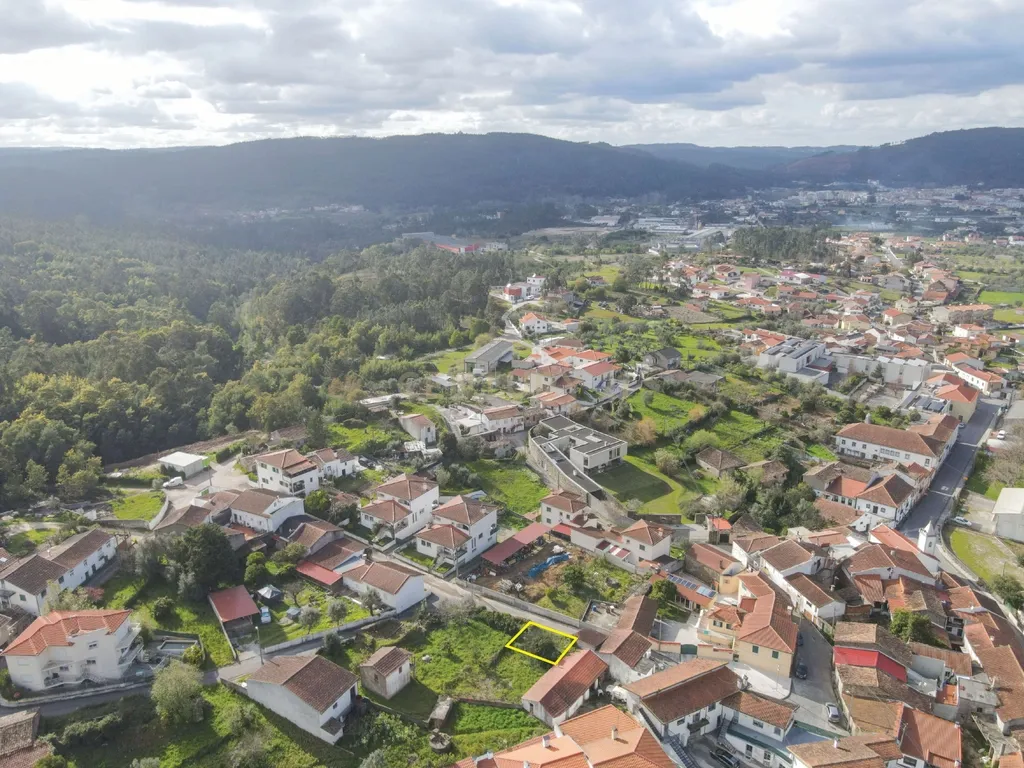 Casa em Ruínas em Miranda do Corvo - Image 3