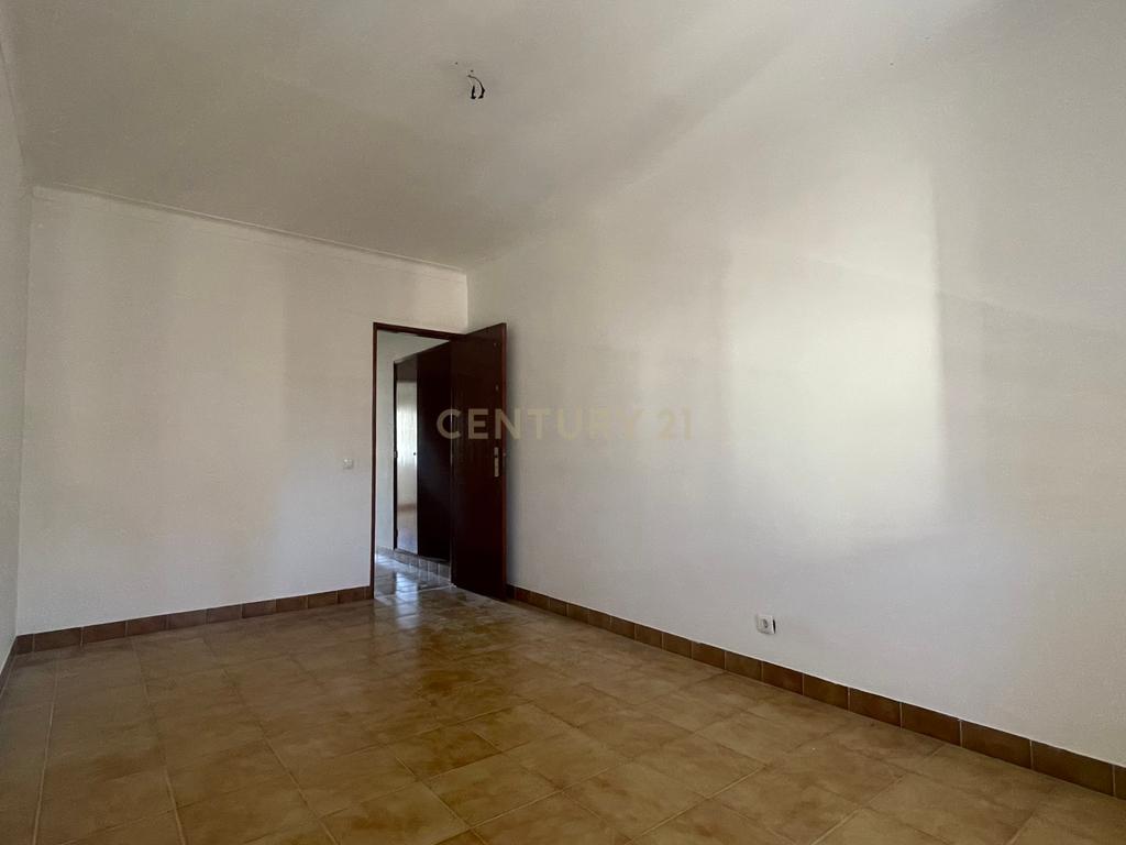 undefined - Image 17