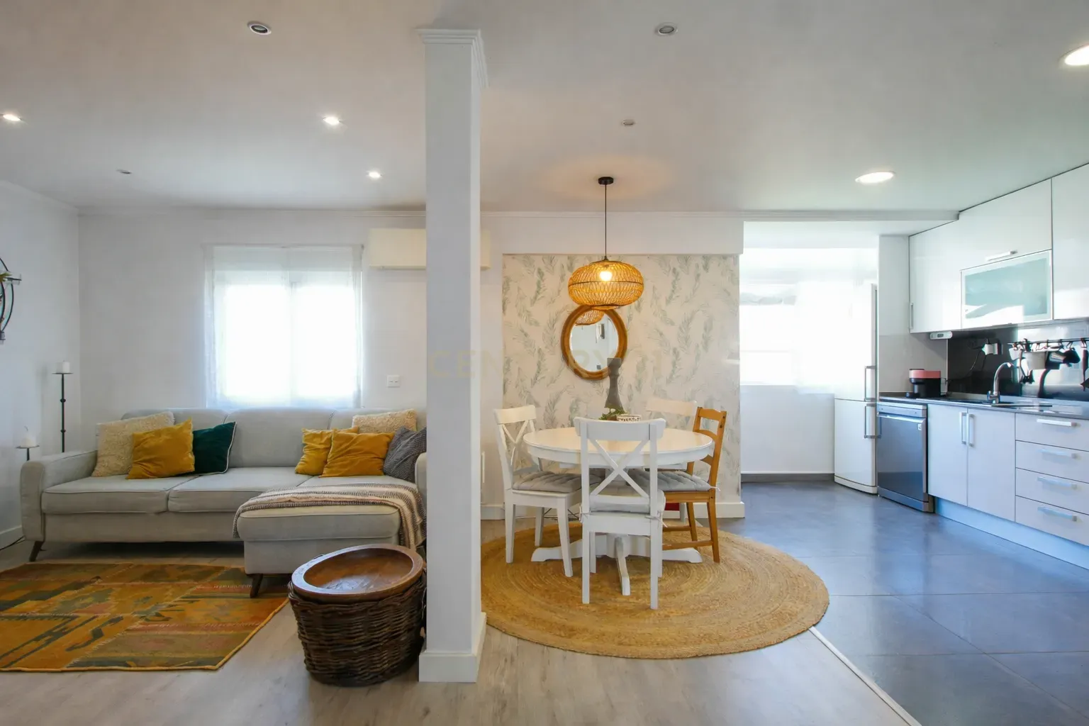 Fotografia 9 de Apartamento T2 no Feijo totalmente remodelado