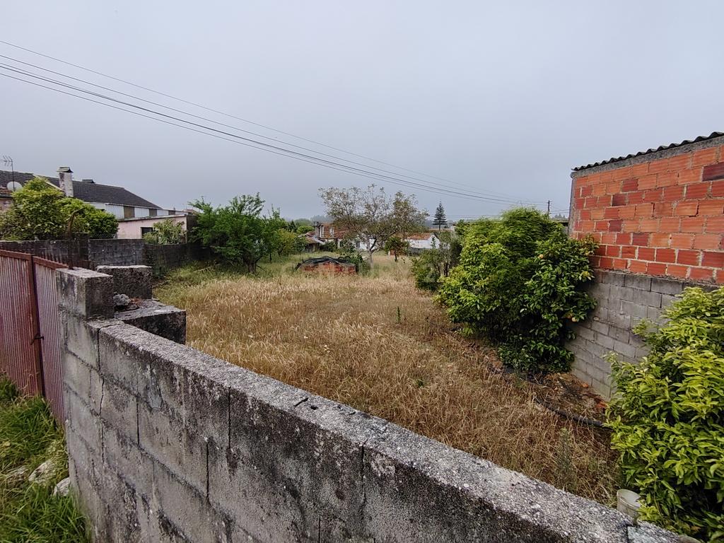 Lote com Viabilidade de Construção — Total 451 m² - Image 7