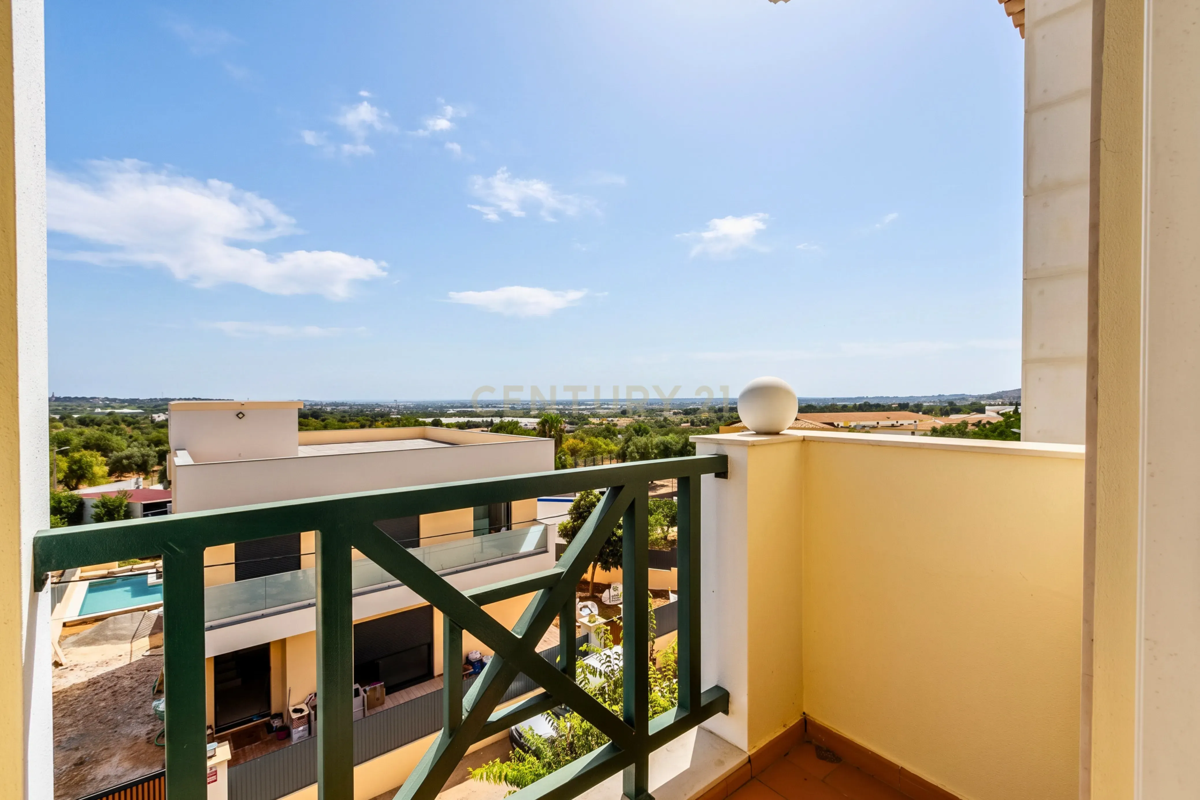 Fotografia 7 de Apartamento Morderno T4 com Vista Mar, Elevador , Garagem e 166 m² em Estoi
