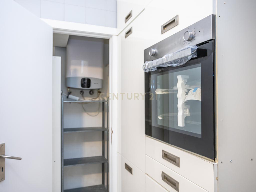 Apartamento T4, centro de Almada com terraço - Image 13