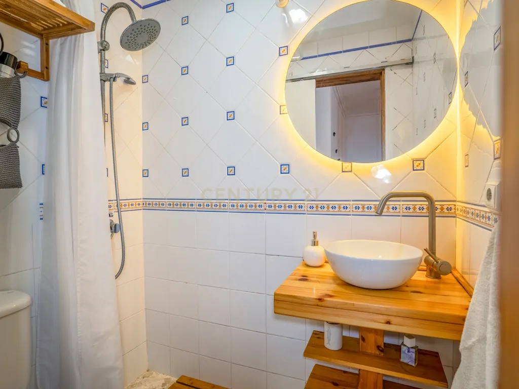 Apartamento T3+1 Duplex| 2 minutos do Centro de Caldas da Rainha - Image 24