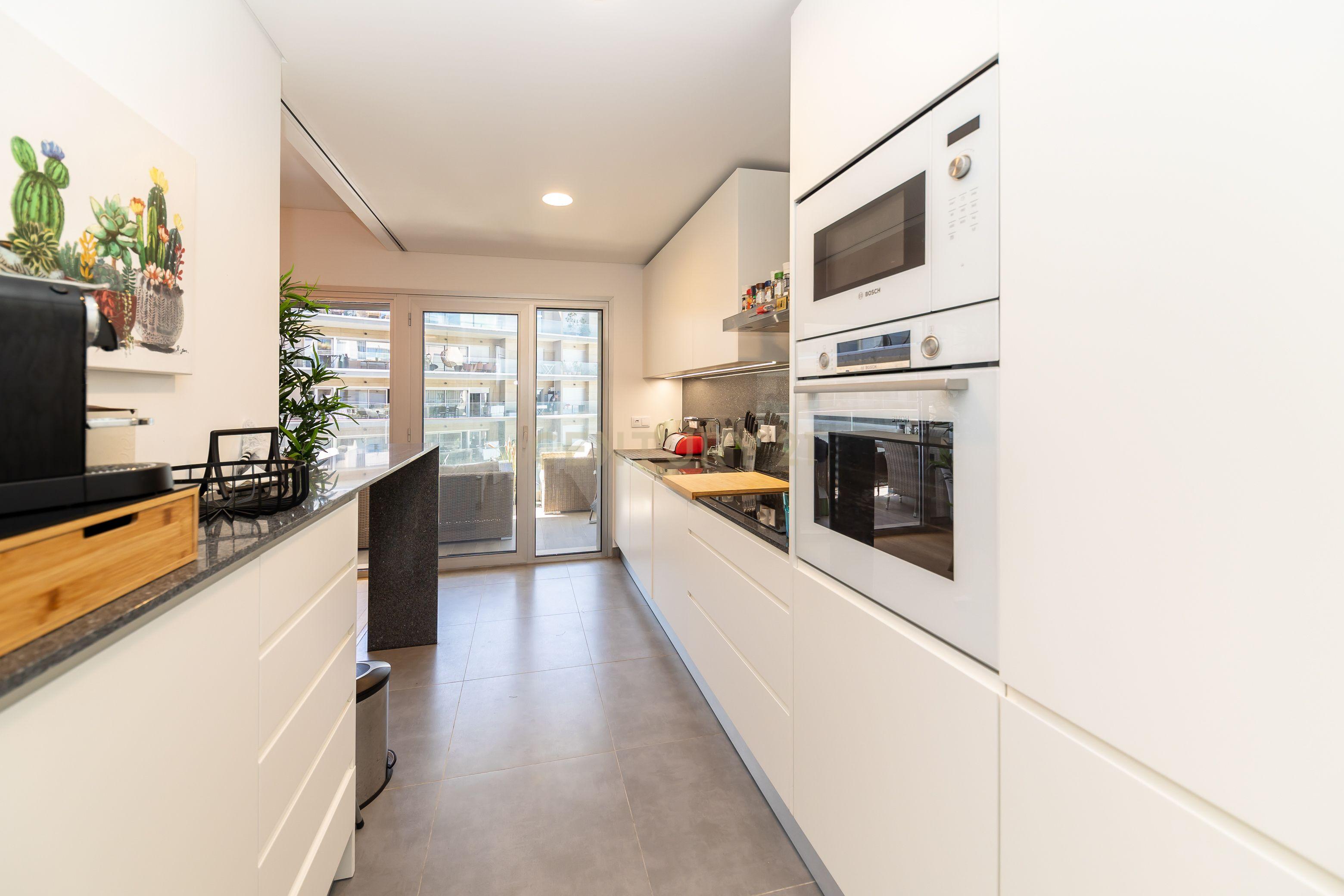 Apartamento T3 em Condomínio de Luxo - One River, Seixal - Image 18