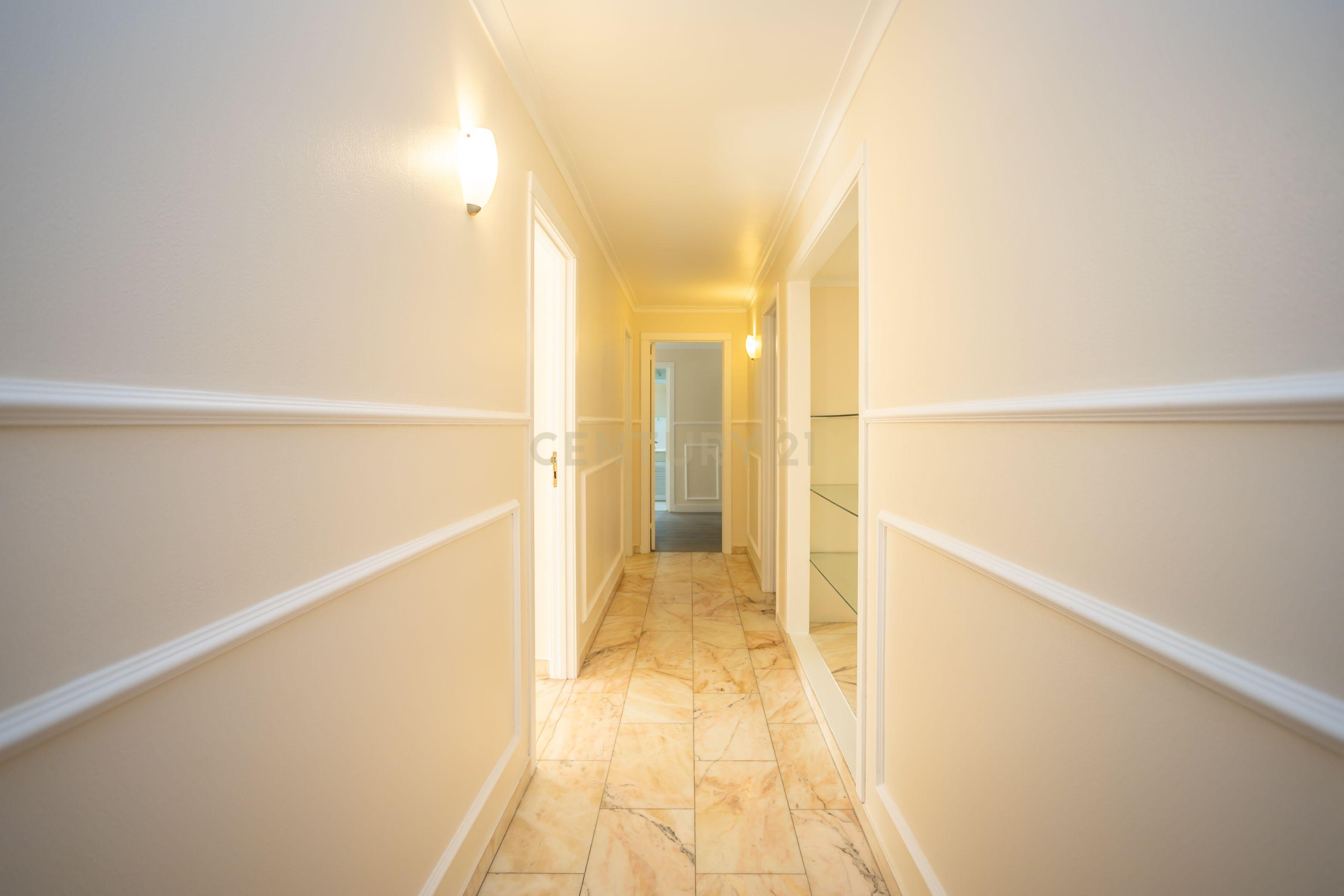 Apartamento T4, centro de Almada com terraço - Image 18