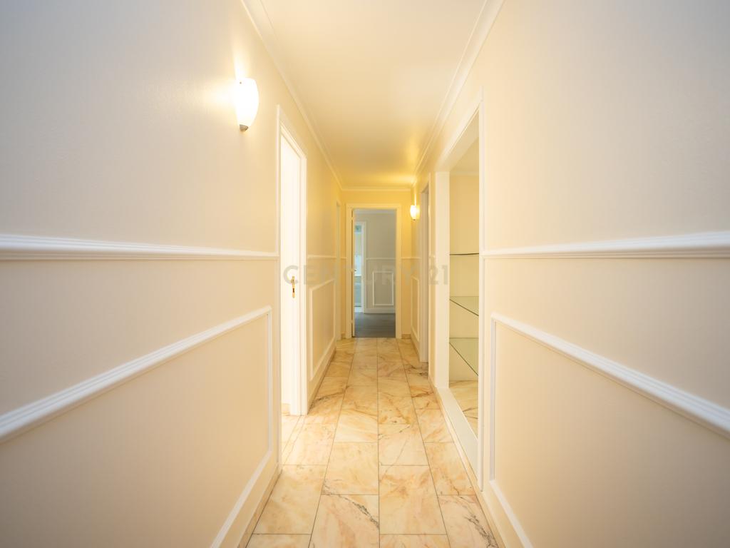 Apartamento T4, centro de Almada com terraço - Image 18