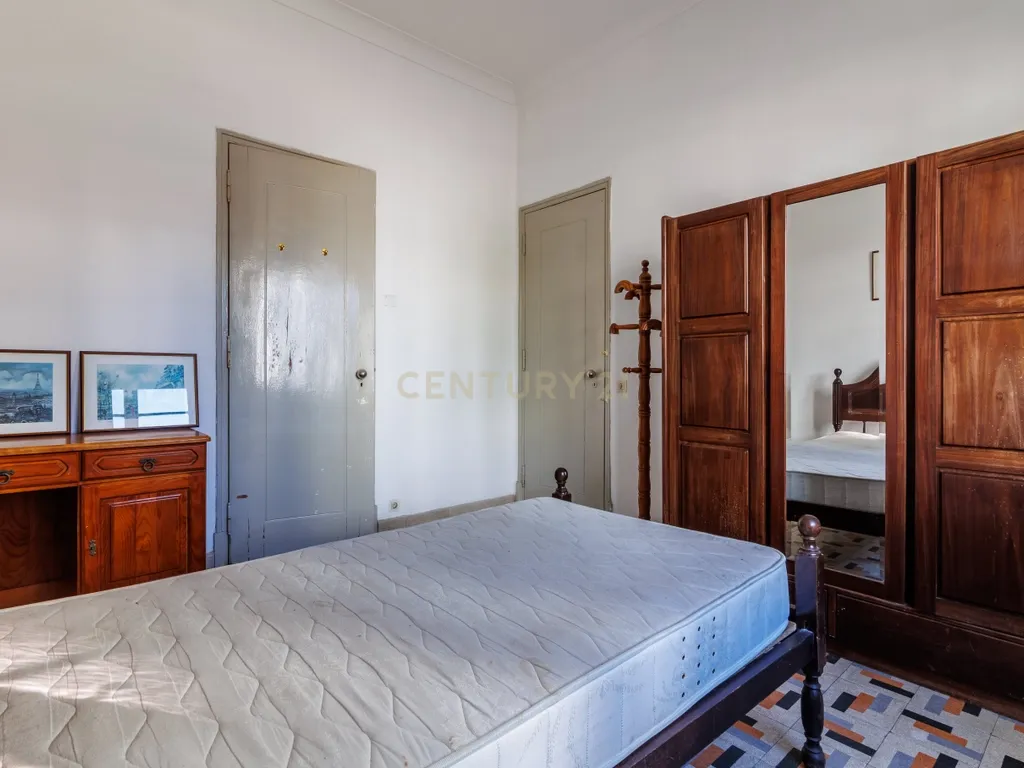 Moradia T10 Beja com 600 m2 de construção - Image 7