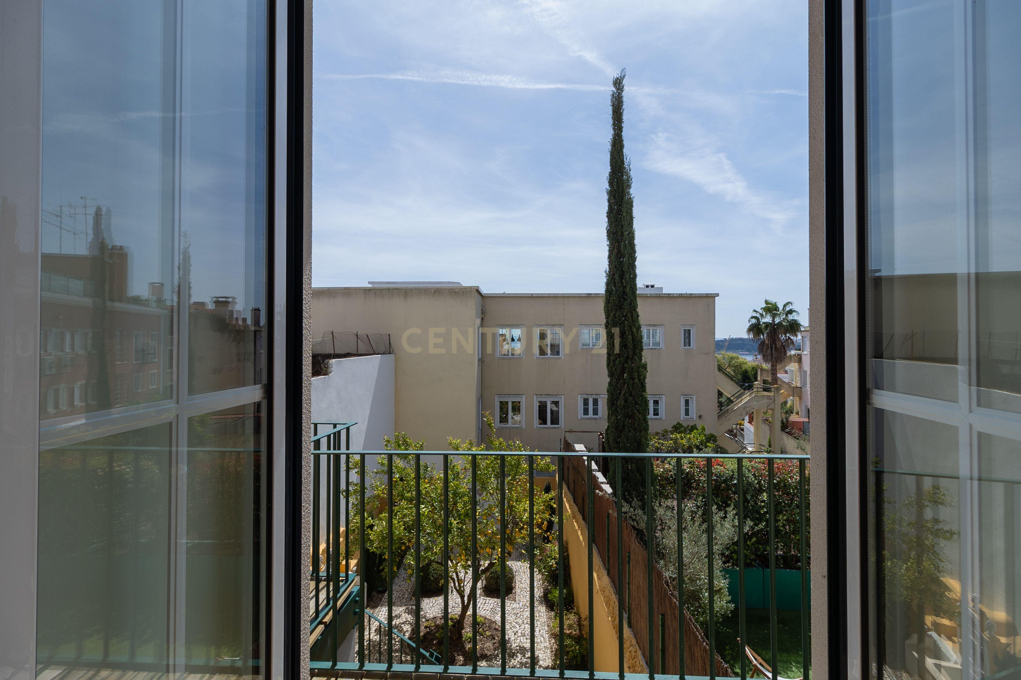 Apartamento T2 novo com jardim privativo - Lapa - Lisboa - Image 4