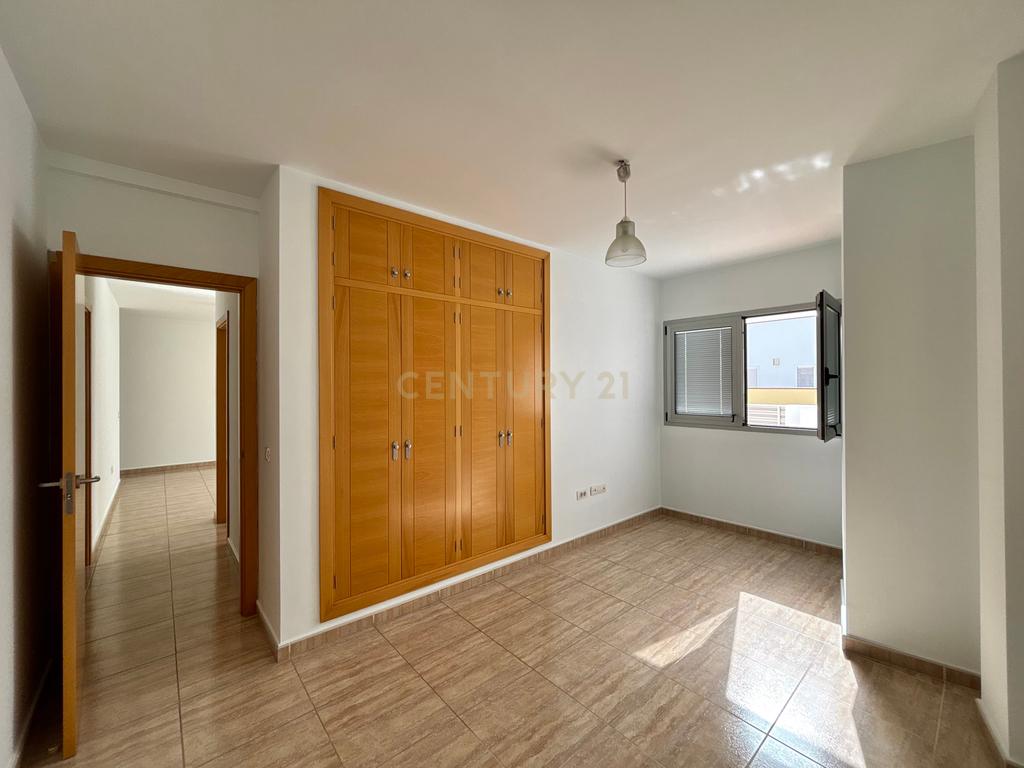  - Image 11