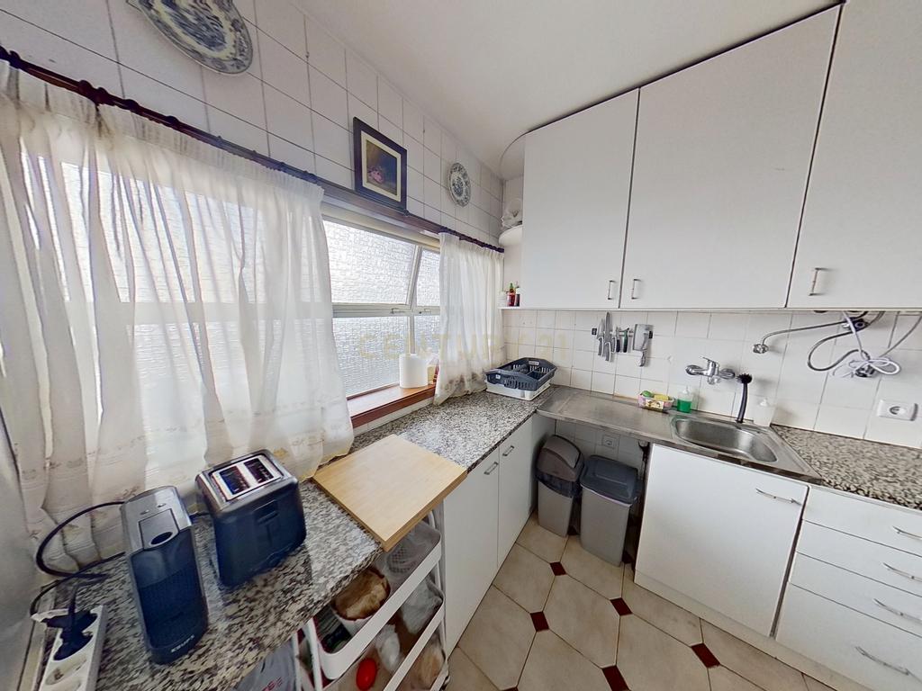 T3 duplex para venda. Porto, Av. Fernão de Magalhães - Image 8