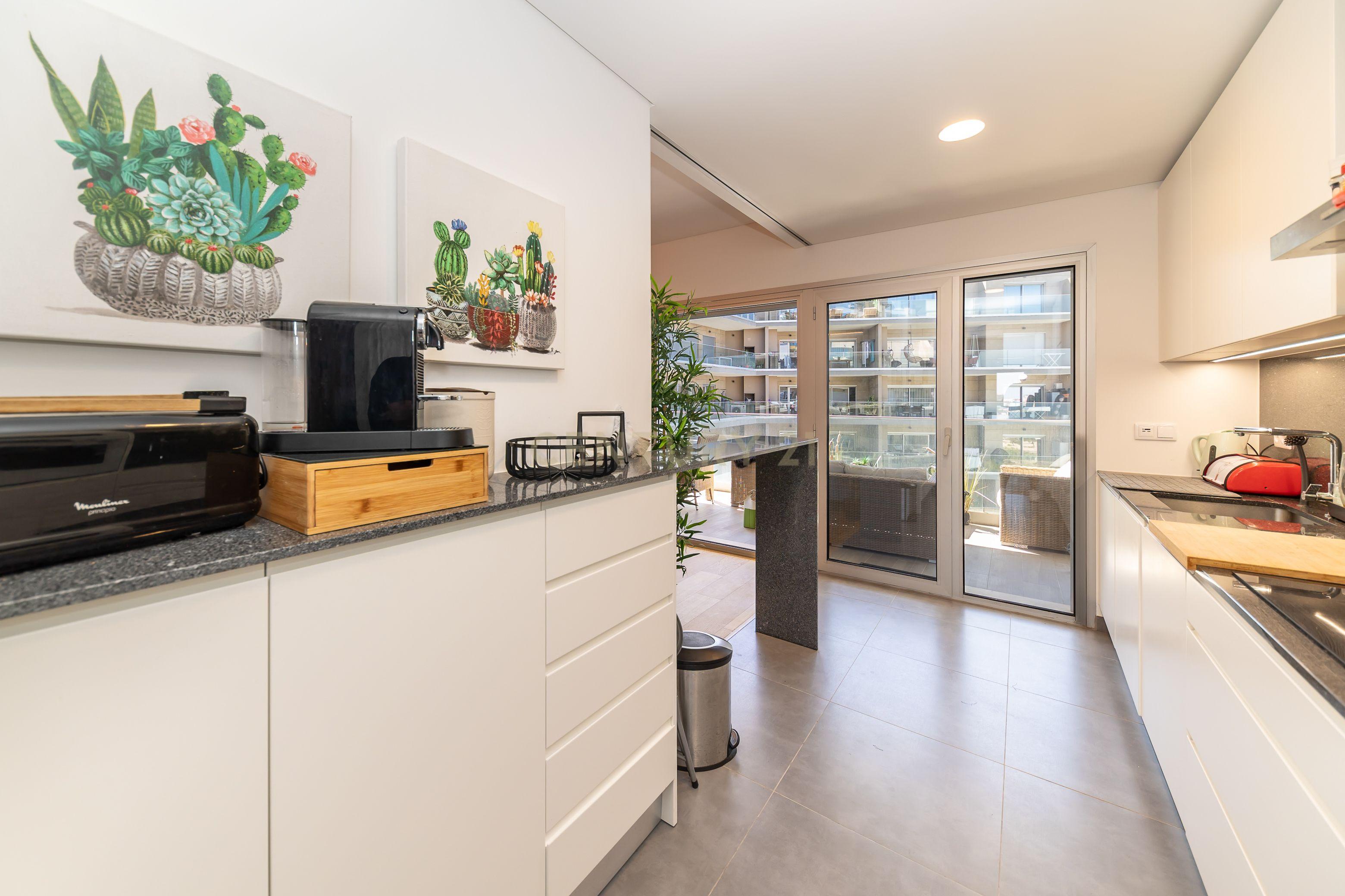 Apartamento T3 em Condomínio de Luxo - One River, Seixal - Image 17